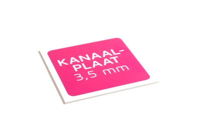 Kanaalplaat als makelaarsbord voor buiten aan je raam