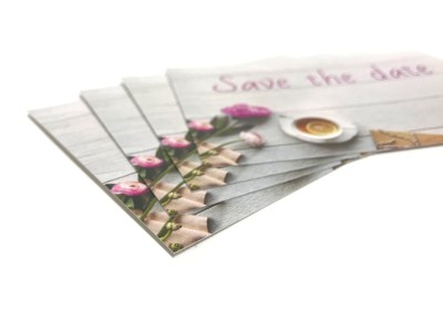 Print je save the date cards in hoge kwaliteit